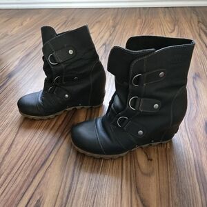 Sorel Wedge Boots Women's 7 Black